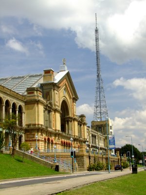 The  Alexandra  Palace  and  aerial.