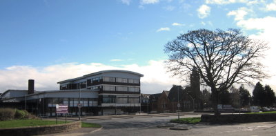   Annan  Academy