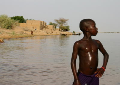 strike another pose, river niger