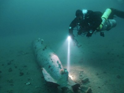 Nice torpedo... nice DISARMED torpedo..!