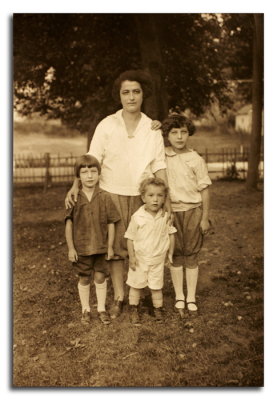 Chusid Family 1927
