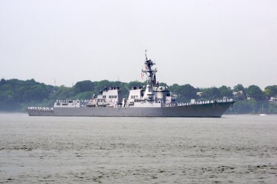USS ROOSEVELT (DDG 80)