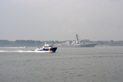 USS ROOSEVELT (DDG 80) & NYPD Launch