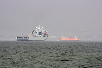RFA Argus (A135) & Ferry