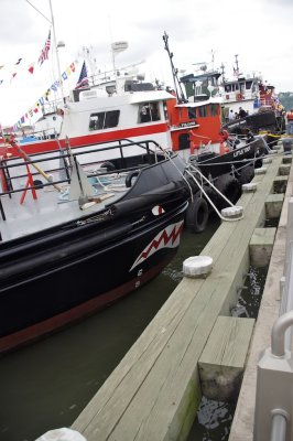 Growler and others at the pier