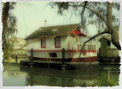 Floating-house