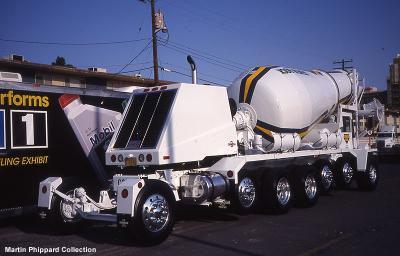 front loading 14x6 mixer rear engine and steering tag axle.jpg