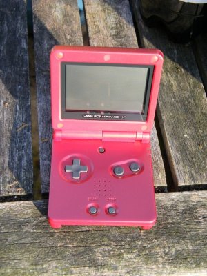 Gameboy Advance SP - metallic 'burnt' red