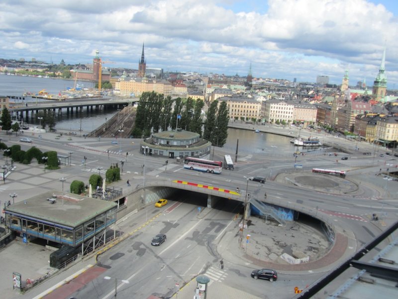 the Slussen lock and bridges connect Sdermalm to Gamla Stan...