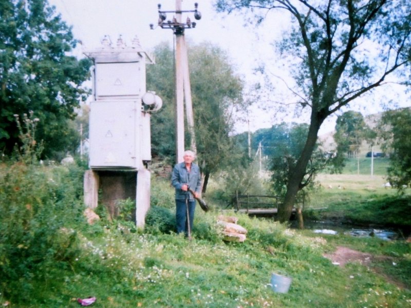 this shot by Mr. Vorobets is from Zelena street, where he and we found several stones in 2011
