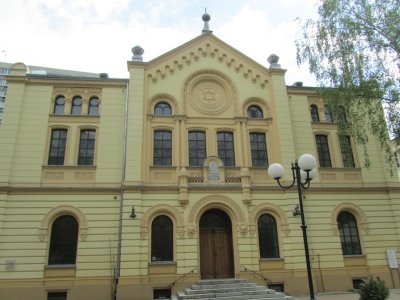 the Nozyk synagogue, the only city temple to survive the war