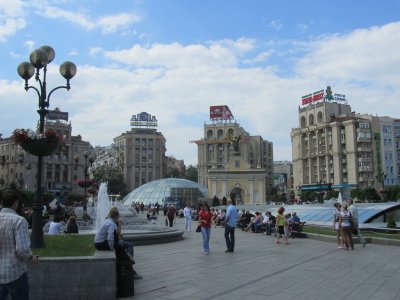 downtown, in the Maydan Nezalezhnosti plaza