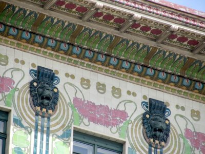 No. 40 is the Majolica House, with floral decoration by Alois Ludwig