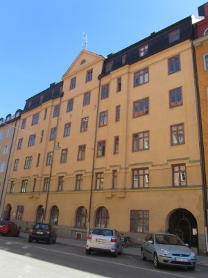 back on Södermalm, this house sheltered Jewish immigrants in the 1920's