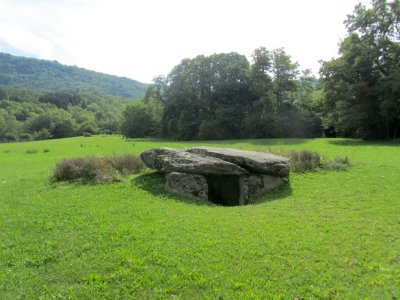 dolmen in Saint-Cergues