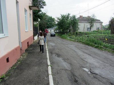 heading down the street past the former Judenrat building...