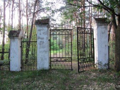 Ulanw Jewish Cemetery