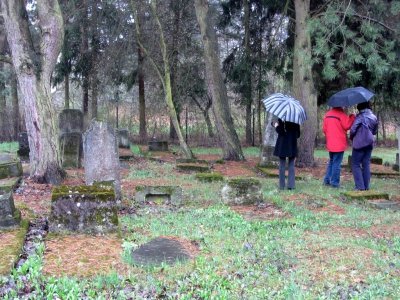 Ania knows where the town's Jewish cemetery is...