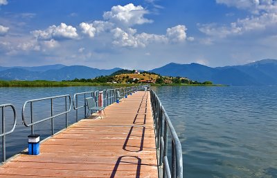 SmallLakePrespa_5752.jpg