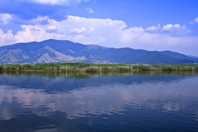 SmallLakePrespa_5776.JPG