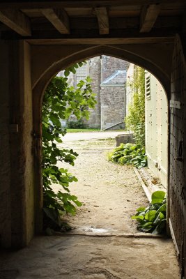 Lacock Archway.jpg