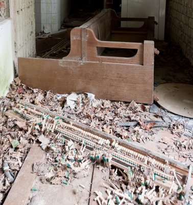 Hotel Cinema, abandoned...