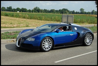 Bugatti Veyron Bleu Noir 1.jpg