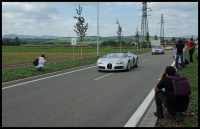 Bugatti Veyron + Lamborghini.jpg