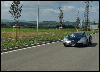 Bugatti Veyron 1.jpg
