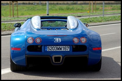 Bugatti Veyron Bleu 2.jpg