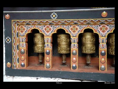 Prayer wheel