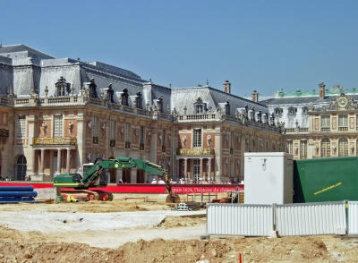 The palace is currently undergoing a lot of renovation and construction (for a new visitor's entrance).