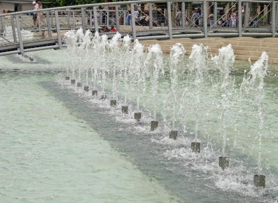 Fountains in Ouchy's wading pool. Kids love these.