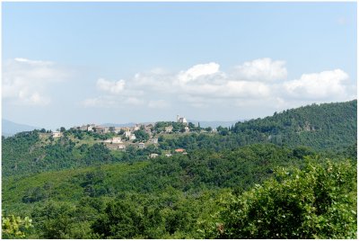 Village sur la route de Corte vers Ajaccio
