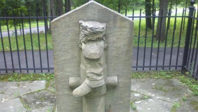 Anonymous Benedict Arnold Leg Monument