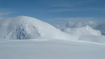 Natakupa and Kyrkjenibba mountains