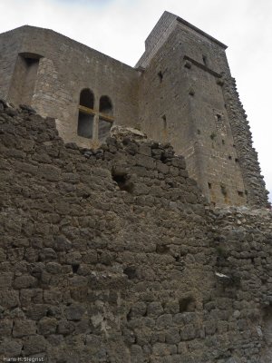 Quribus Castle