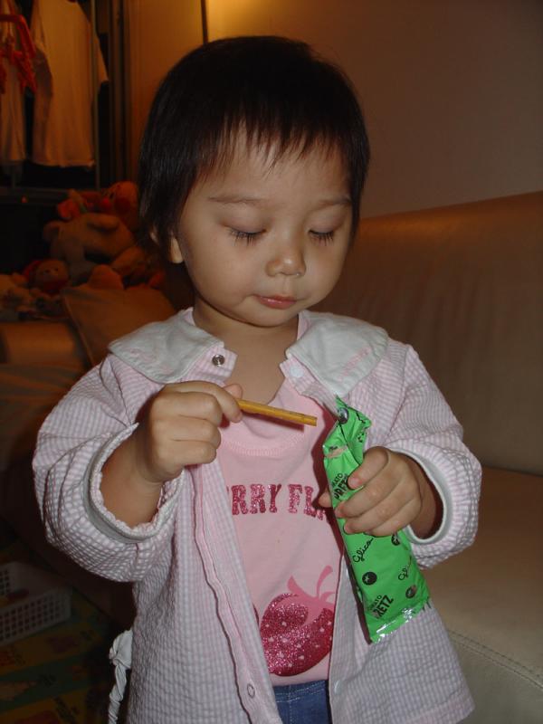 Eating (16-5-2006)