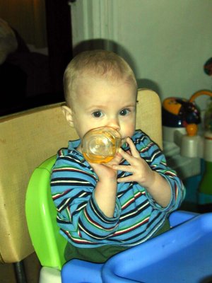 02 Sidney sipping 01.jpg