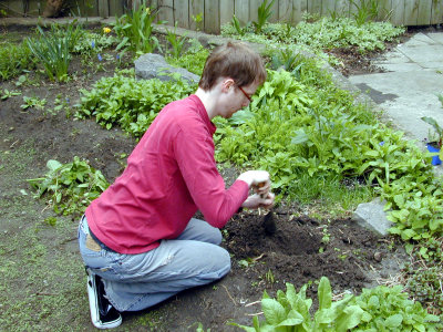 14 gardening - Keith.JPG