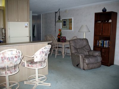 04 dining area 01.JPG