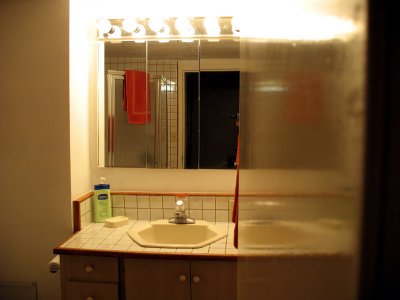 07 bathroom 02.JPG