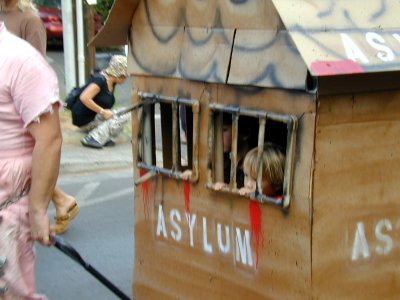 85 Halloween parade 13.JPG