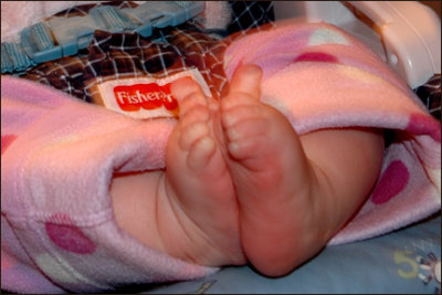 06 clap_hands & feet_close.jpg