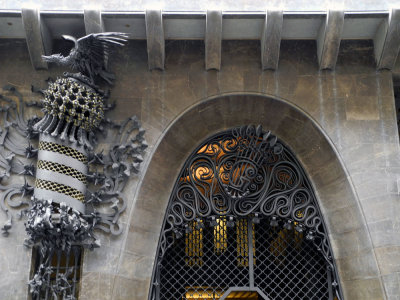 Palau Guell, Gaudi