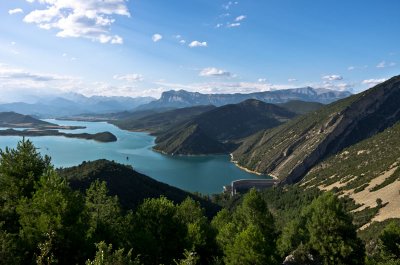 Vista del embalse de Mediano