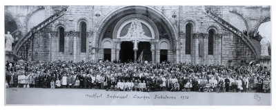 Montfort -  groepsfoto bedevaart Lourdes 