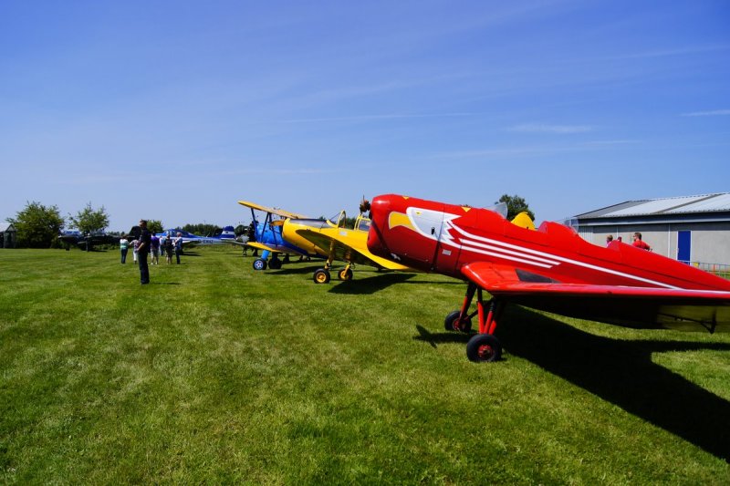 Hoogeveen Airport, Old planes