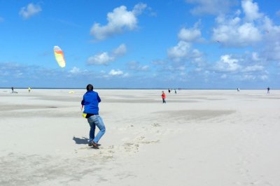 Kite fun at Texel this summer