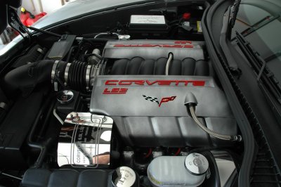 Drivers Side Fuel Rail with Flag.jpg